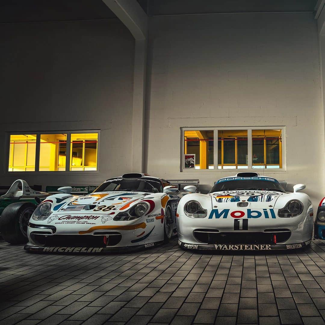 Porscheさんのインスタグラム写真 - (PorscheInstagram)「For just over seven years, decades of Porsche history has been preserved at this storage facility of the @porsche.museum. A true working collection, 20% of the cars are registered and ready to go - @thespeedhunters recently had the chance to discover these hidden gems.⁣⁣ ⁣⁣ (📸: @mark_scenemedia) #Porsche #PorscheMuseum」1月14日 1時37分 - porsche