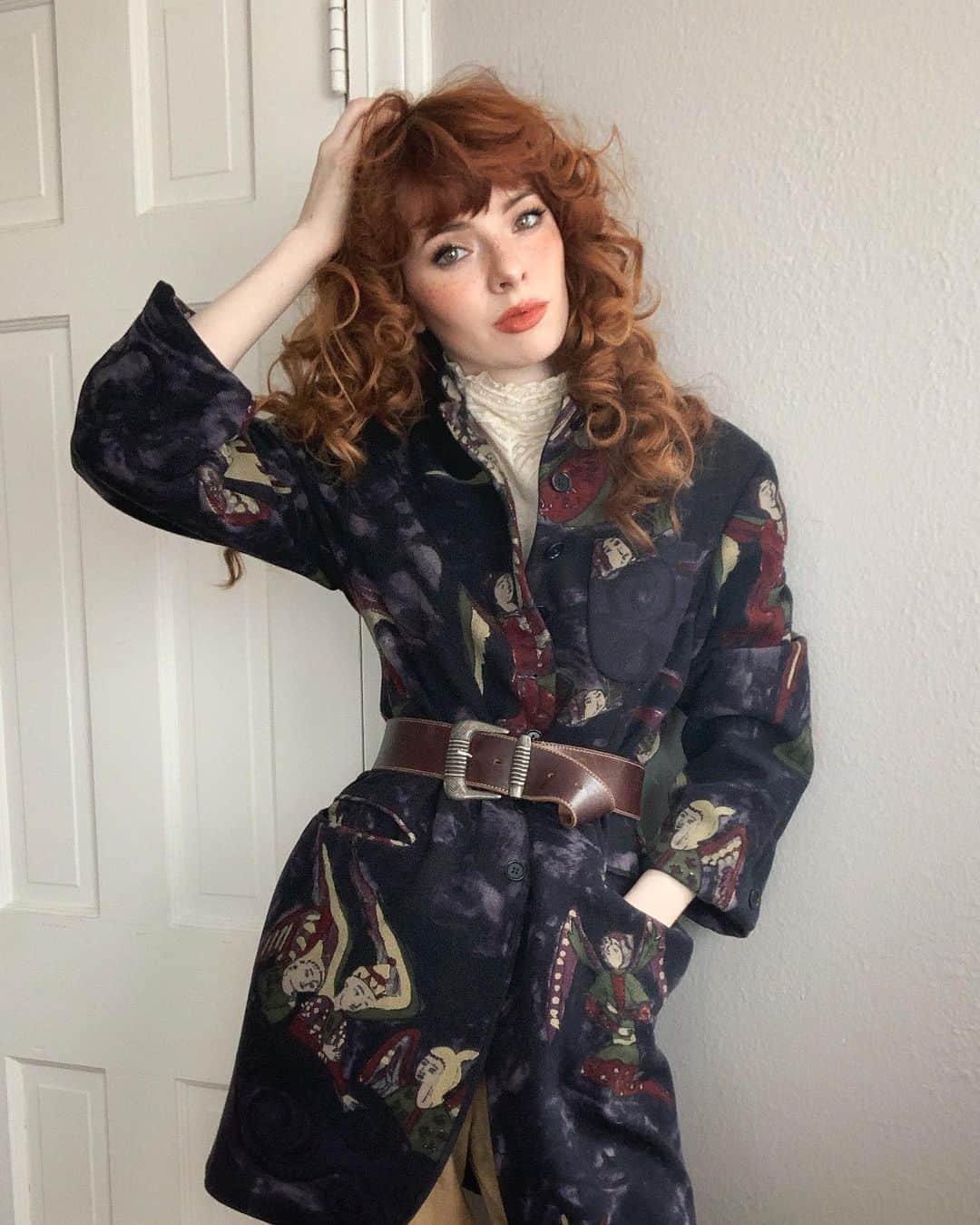 ジェーン・アルドリッジさんのインスタグラム写真 - (ジェーン・アルドリッジInstagram)「Vintage Romeo Gigli coat from @garment_modern ❤️❤️❤️」1月14日 1時49分 - seaofshoes