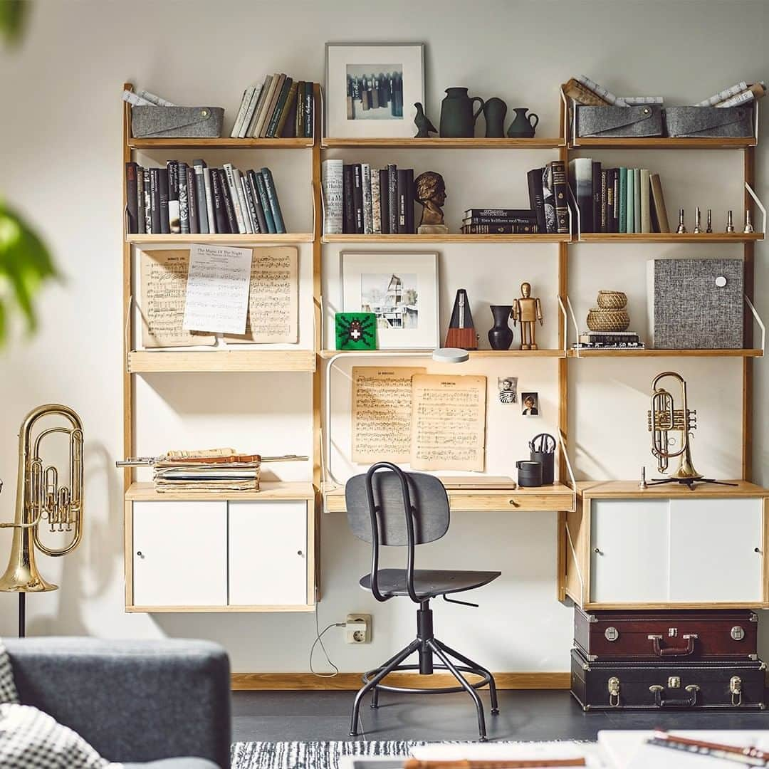 IKEA USAさんのインスタグラム写真 - (IKEA USAInstagram)「Take your creativity to the next level by decluttering your work space. Link in bio to shop SVALNÄS.」1月14日 2時01分 - ikeausa