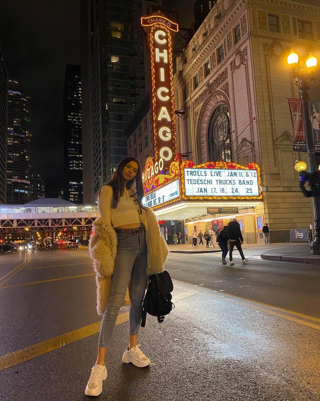 ALEXAさんのインスタグラム写真 - (ALEXAInstagram)「I miss hanging out in Chicago 🌟 such a good place to be 😍」1月14日 3時42分 - alexa_luczak