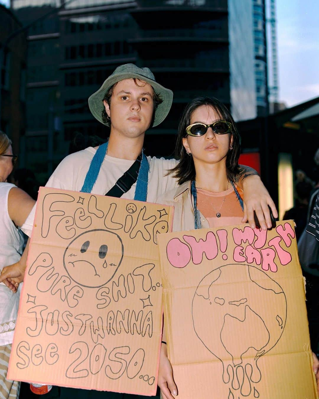 i-Dさんのインスタグラム写真 - (i-DInstagram)「Young Australians sound off on the bushfire crisis. ⁣ ⮕ ⁣ Last week tens of thousands of Australians rallied across the country in protest of the country's bushfire crisis and climate inaction. 🇦🇺🔥 ⁣ ⁣ ⁣ See more via link in bio. 🔗⁣ .⁣ .⁣ .⁣ Text @johnabuckley_  Photography @daphnenguyen__⁣ #Bushfires #Australia⁣」1月14日 4時18分 - i_d