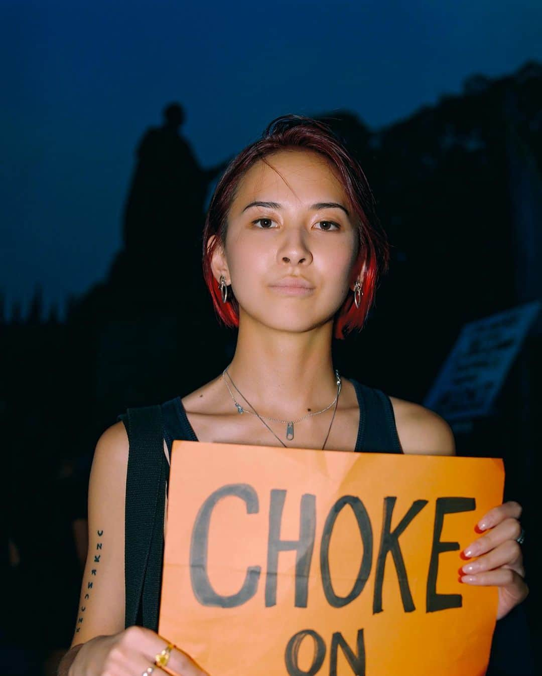 i-Dさんのインスタグラム写真 - (i-DInstagram)「Young Australians sound off on the bushfire crisis. ⁣ ⮕ ⁣ Last week tens of thousands of Australians rallied across the country in protest of the country's bushfire crisis and climate inaction. 🇦🇺🔥 ⁣ ⁣ ⁣ See more via link in bio. 🔗⁣ .⁣ .⁣ .⁣ Text @johnabuckley_  Photography @daphnenguyen__⁣ #Bushfires #Australia⁣」1月14日 4時18分 - i_d