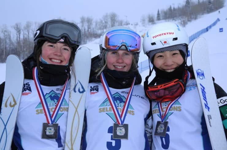 伊藤さつきのインスタグラム：「U.S. selections🇺🇸 6th 🥉 🥇  It was so excited 💙 #6days#3competitons  大好きなスティームボートで3試合🌈✔️ 公トレ公トレ大会公トレ大会大会🙃 タフな6日間でした☃️ #標高2400くらい#酸素大事 #手が痺れた　🙄 #toyotetsu#豊田鉄工 #グランスノー奥伊吹#よーじや #globalwifi#gobeyond」