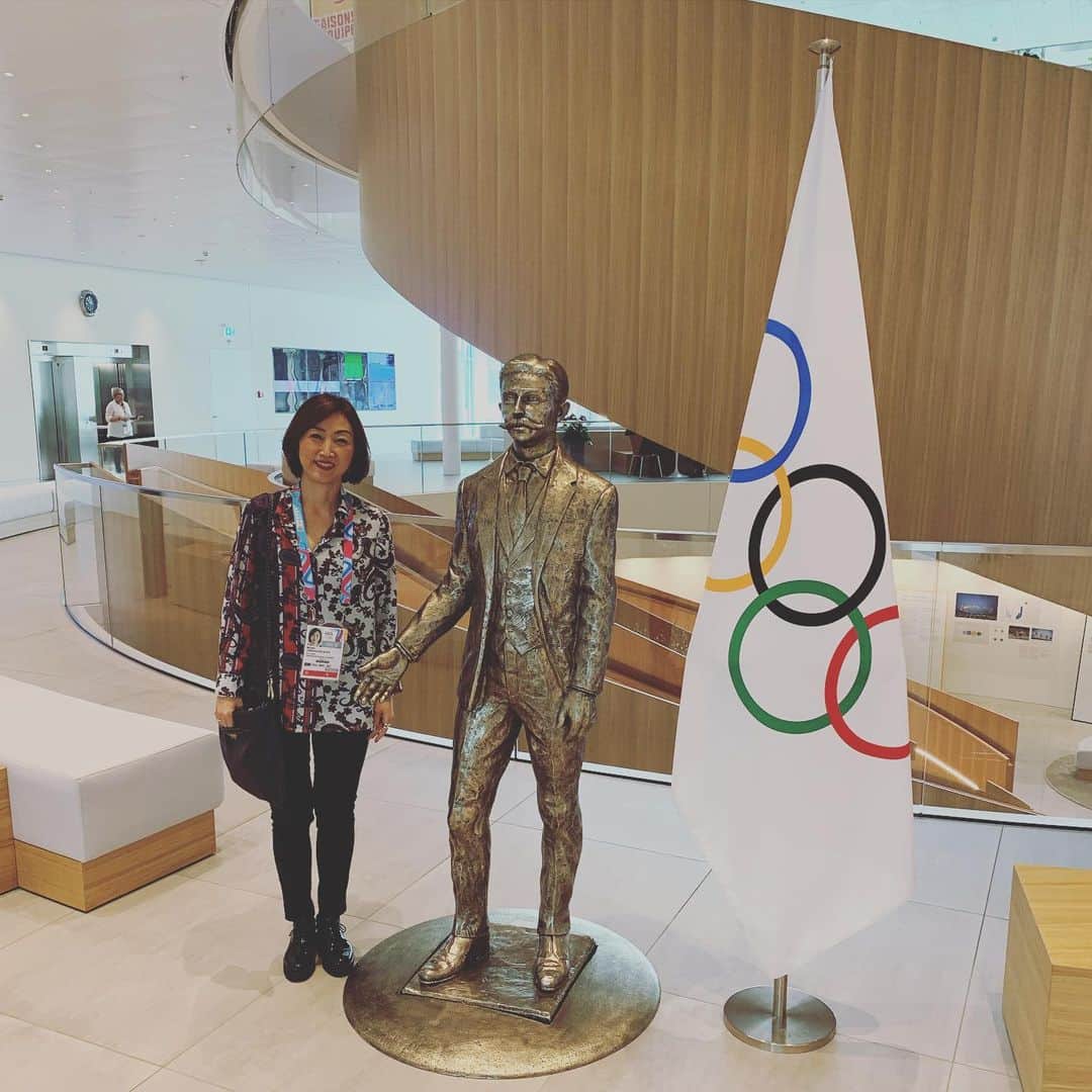 田中ウルヴェ京さんのインスタグラム写真 - (田中ウルヴェ京Instagram)「今日はIOCマーケティング委員会に出席します。 IOCの新しいオリンピックハウスにて。 Attending IOC marketing committee meeting at the brand new Olympic House.」1月14日 7時00分 - miyako.tanaka.oulevey