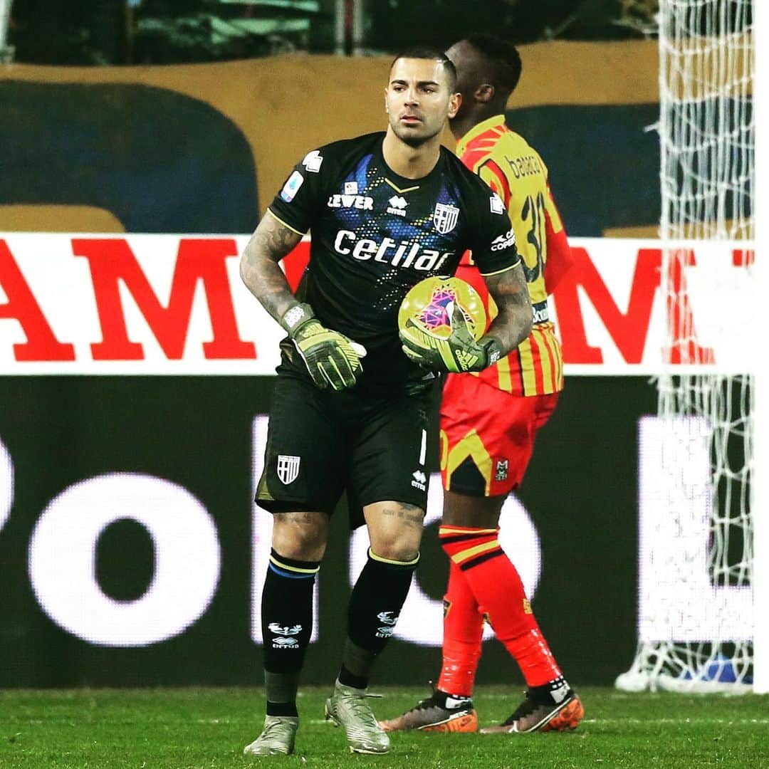 ルイージ・セーペのインスタグラム：「Il modo migliore per rialzarsi dopo una brutta caduta. E chiudere a 28 il girone d’andata significa solo che questa squadra ha fatto ancora un grande risultato @parmacalcio1913 @seriea」