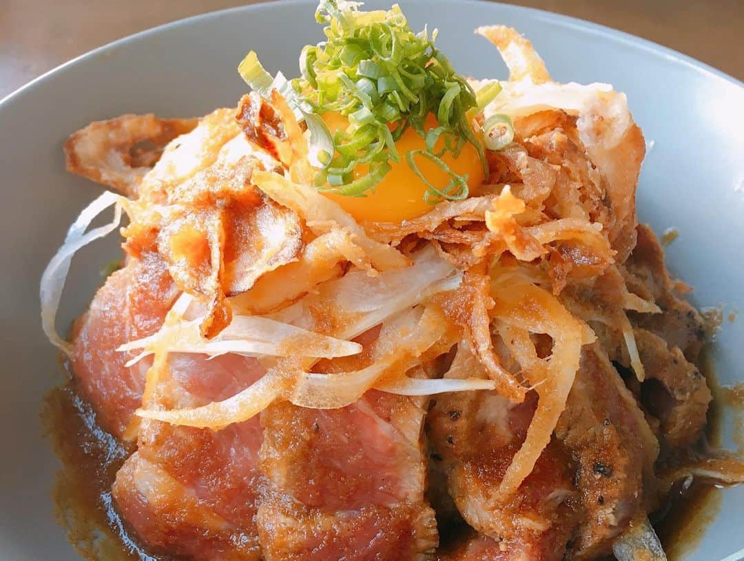 alohatable_waikikiさんのインスタグラム写真 - (alohatable_waikikiInstagram)「This week’s Daily Lunch🍴  今週の日替わりランチ。  #dailylunch #pasta #platelunch #hawaiianrestaurant #waikikilunch #hawaiifoodfinds #honolulufoodies #hawaiigourmet #ワイキキランチ #ハワイアンレストラン #ハワイグルメ #日替わりランチ #locoasian」1月14日 17時54分 - alohatable_waikiki
