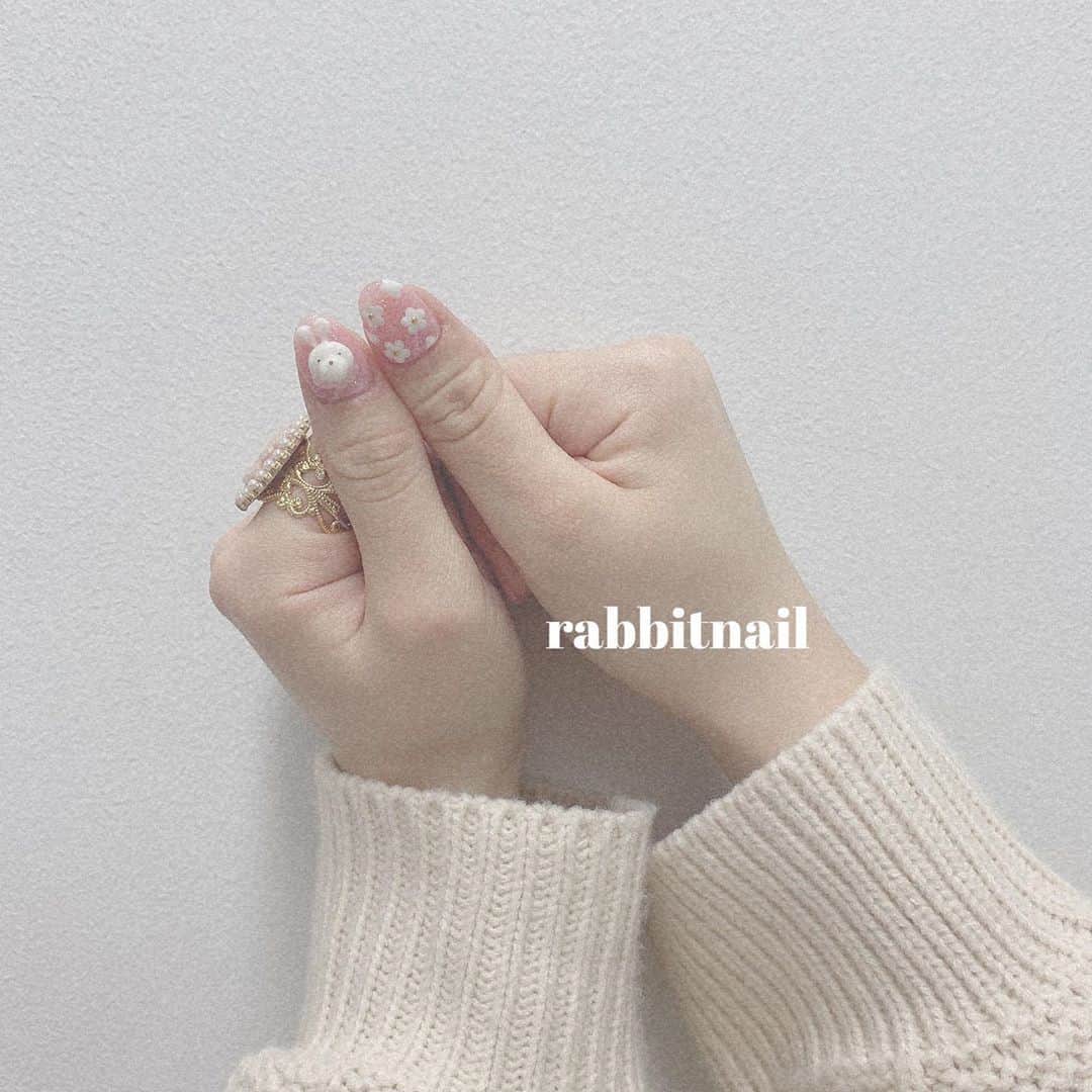 久保怜音さんのインスタグラム写真 - (久保怜音Instagram)「﻿ 🐇➹﻿ ﻿ #nail﻿ #pinknail﻿ #rabbitnail」1月14日 18時11分 - satone_kubo
