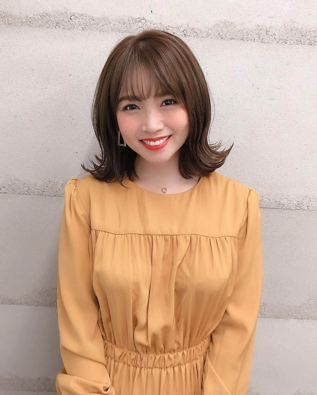 河内麻沙美さんのインスタグラム写真 - (河内麻沙美Instagram)「#salon ✂️ ． ． 2人を連れて @fons_rika さんのところへ🥰 ． LILIは最近ハマってる @hikakin さんのモノマネをエンドレス😂💓 全部動画撮って〜📸ってお願いされるのw 動画載せまくるから良かったら見てね🤗💓 ずっと撮らせるから、最後「疲れちゃった？」って言ってるw ． 髪の毛はアッシュ系に素敵に仕上げてくれました❤️ 子連れでも個室だから安心して連れていけたよ🥰✨ ． #美容室#fonts#表参道#LILIとRIKU#姉弟#HIKAKIN#ヒカキン#ママライフカメラ#ママリ#仲良し#2歳#1歳#育児#子育て#kissmamaになろう#コドモダカラ#キッズモデル#YouTube#youtuber#子連れ美容室」1月14日 18時49分 - masamikouchi