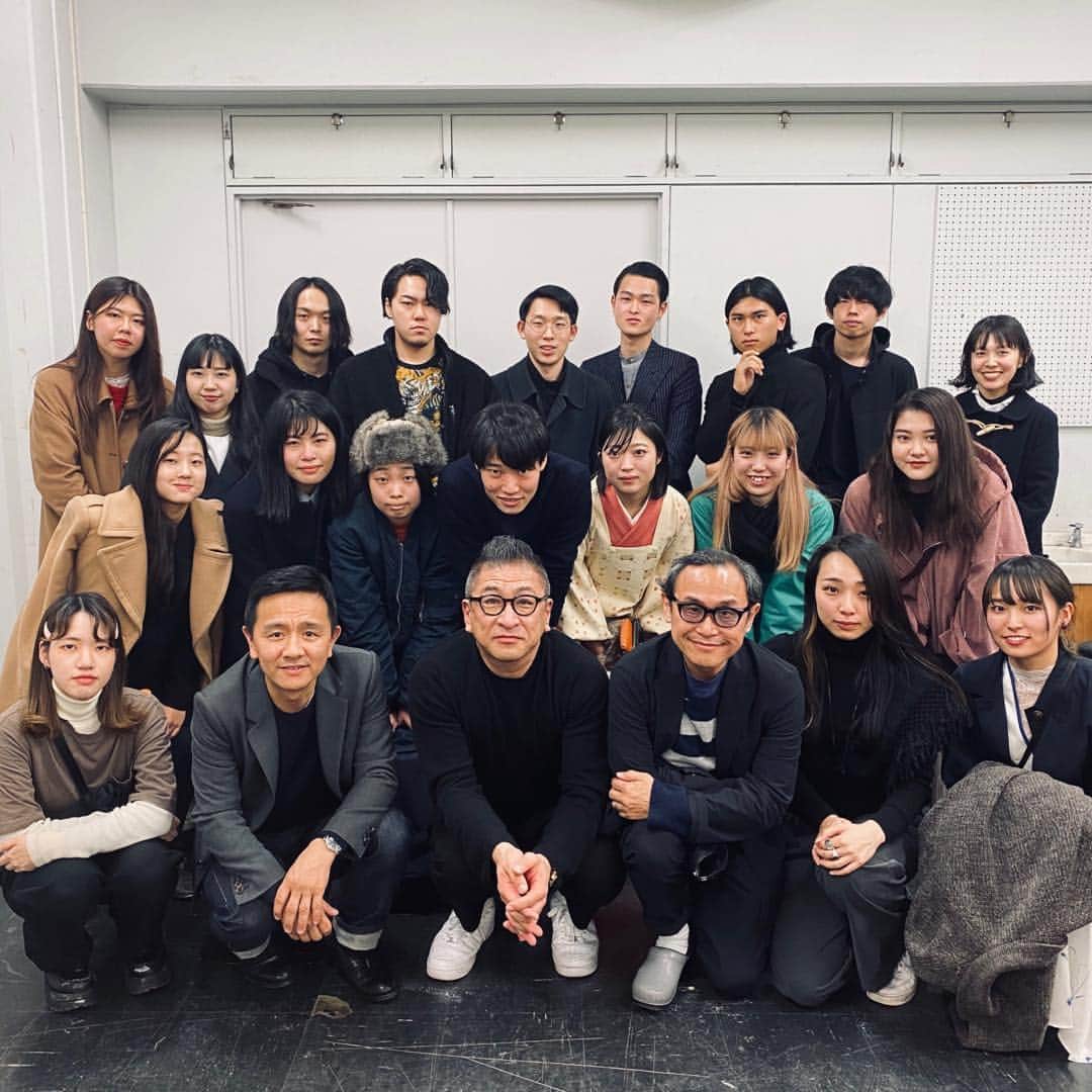 のインスタグラム：「武蔵美片山ゼミ卒制講評会。 今年はレベル高く感動しました！ 過去最高との声も^ ^」