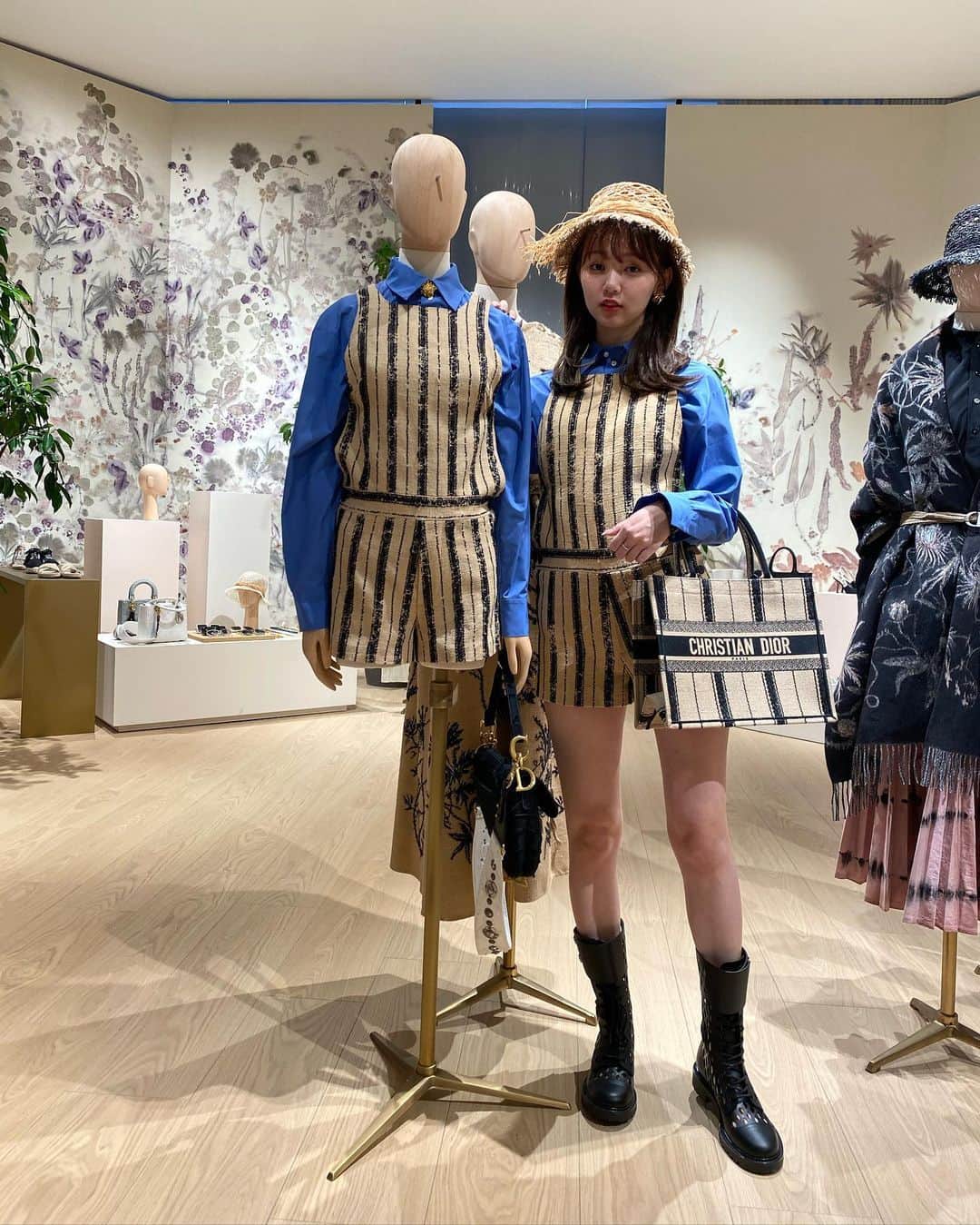 江野沢愛美さんのインスタグラム写真 - (江野沢愛美Instagram)「Diorの展示会で 新作のお洋服着させてもらいました！ 写真たくさん撮ってもらったのでたくさん載せてもいいかな？☺︎」1月14日 19時10分 - enosawa_manami
