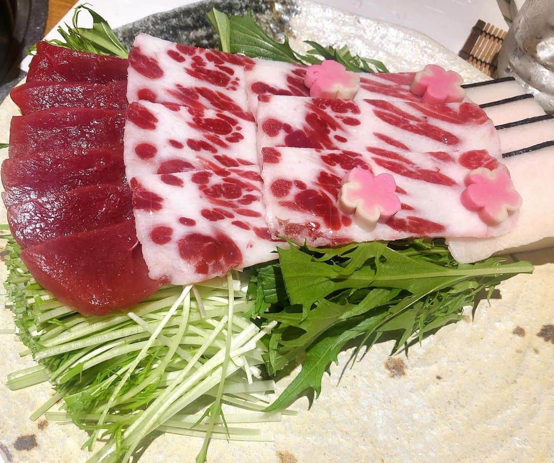 嶋村瞳のグルメインスタ