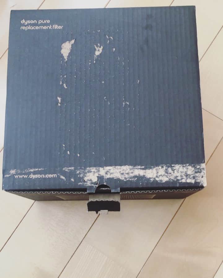 ありす & まりあのインスタグラム：「What's inside? 🎁 ならわしにつき…」