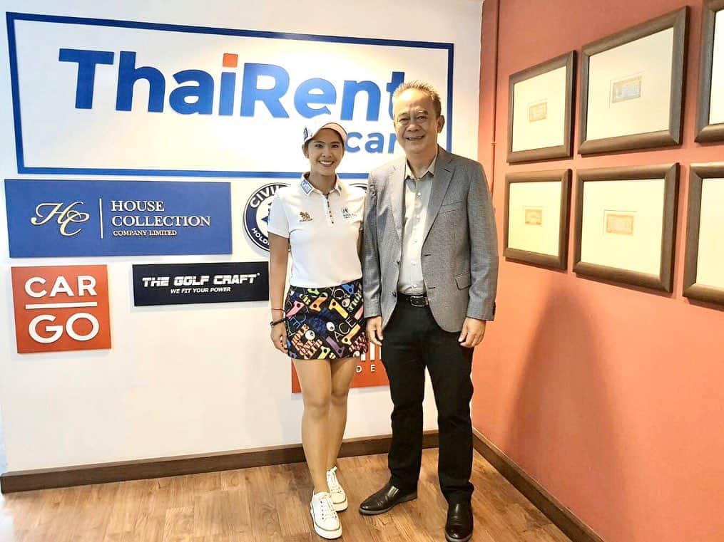 ポーナノン・ファトラムのインスタグラム：「ขอบพระคุณบริษัท Thai Rent A Car ในการสนับสนุนคะ🙏 Thank you for your support this year😃💕 #เริ่มต้นปีด้วยสิ่งดีๆ #thairentacar ปล.ภาพเมื่อวานนะคะ😁」