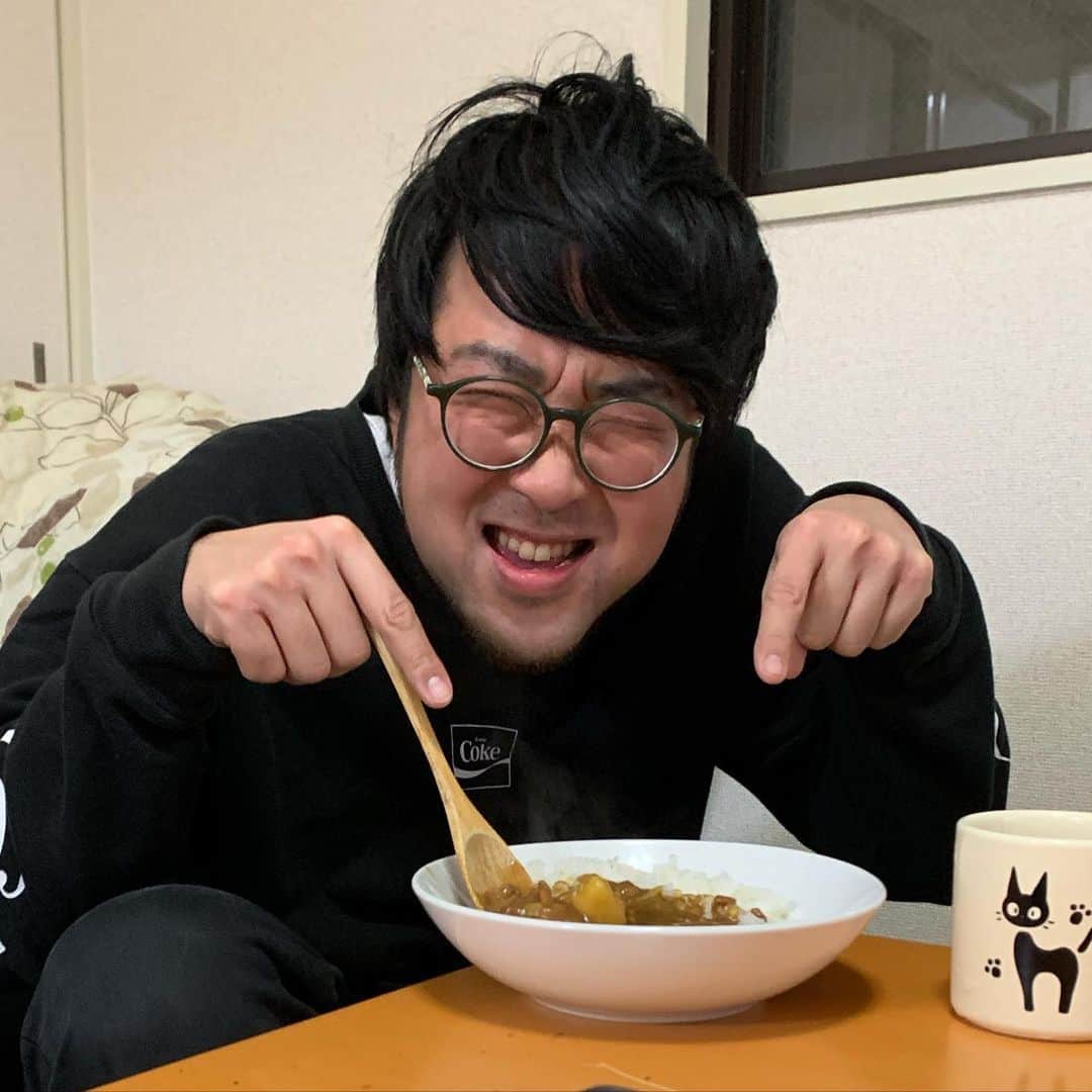 浜田のインスタグラム：「顔カレーパーティ🍛」
