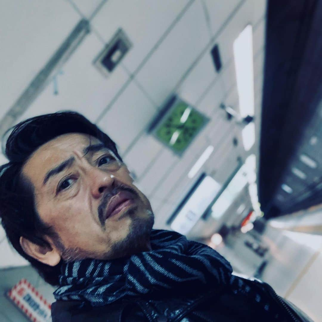 木村圭作さんのインスタグラム写真 - (木村圭作Instagram)「衣裳合わせでした。 やっぱ気に入った衣裳着させてもらえるとテンション上がるな〜🤩🤩🤩 #映画」1月14日 15時09分 - keisakukimura