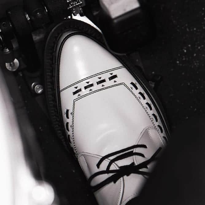 のインスタグラム：「De rigueur band wear since the birth of rock'n'roll 📷@jbaron01 . #theoriginalcreeper #georgecox #madeinengland #leadyourway」