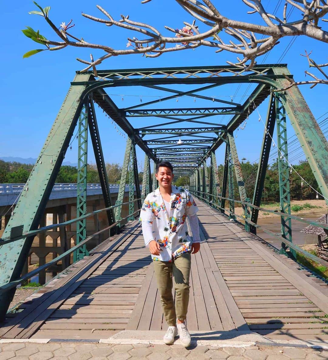 アイス・サランユーのインスタグラム：「ยาว ปาย ยาว ปายยยยยย  #เที่ยวทั่วไทยกับไอซ์ศรัณยู  #ปาย #แม่ฮ่องสอน」