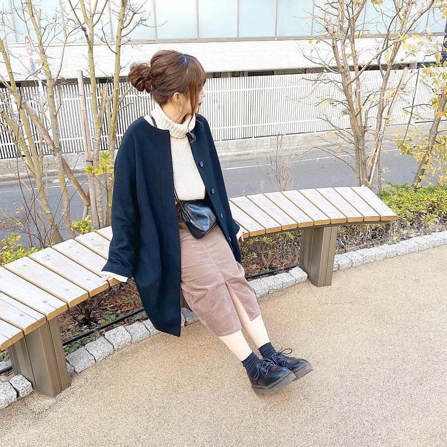 haruさんのインスタグラム写真 - (haruInstagram)「ㅤㅤㅤㅤㅤㅤㅤㅤㅤㅤㅤㅤㅤ ㅤㅤㅤㅤㅤㅤㅤㅤㅤㅤㅤㅤㅤ ㅤㅤㅤㅤㅤㅤㅤㅤㅤㅤㅤㅤㅤ #ootd & #おはるカフェめぐり 🌿.* ㅤㅤㅤㅤㅤㅤㅤㅤㅤㅤㅤㅤㅤ この日は中のコーデは可愛めに アウターで少しだけ大人っぽく❤︎ ㅤㅤㅤㅤㅤㅤㅤㅤㅤㅤㅤㅤㅤ ㅤㅤㅤㅤㅤㅤㅤㅤㅤㅤㅤㅤㅤ カフェは 西馬込にある @yohak_tokyo さん𓂃 𓈒𓏸 友達がみつけてくれたカフェなんだけど 食べたかった苺のタルトが 売り切れてしまったのでまたリベンジしたい🥺💓 ㅤㅤㅤㅤㅤㅤㅤㅤㅤㅤㅤㅤㅤ レモンケーキ🍋しっとりしてて とても美味しかったです🥰 ㅤㅤㅤㅤㅤㅤㅤㅤㅤㅤㅤㅤㅤ ㅤㅤㅤㅤㅤㅤㅤㅤㅤㅤㅤㅤㅤ ❤︎ tops : #titivate ❤︎ skirt : #GU ❤︎ outer : #journalstandard ❤︎ bag : #senseofplacebyurbanresearch ❤︎ shoes & belt : #grl @grl_official ㅤㅤㅤㅤㅤㅤㅤㅤㅤㅤㅤㅤㅤ  アイテムの詳細はWEARみて頂けたら幸いです🙇‍♀️ ㅤㅤㅤㅤㅤㅤㅤㅤㅤㅤㅤㅤㅤ ㅤㅤㅤㅤㅤㅤㅤㅤㅤㅤㅤㅤㅤ 明日は楽しみな...🤭🧡 ㅤㅤㅤㅤㅤㅤㅤㅤㅤㅤㅤㅤㅤ #プチプラ#低身長コーデ#タイトスカート#グレイル #harucd ㅤㅤㅤㅤㅤㅤㅤㅤㅤㅤㅤㅤㅤ」1月14日 20時08分 - __haru3