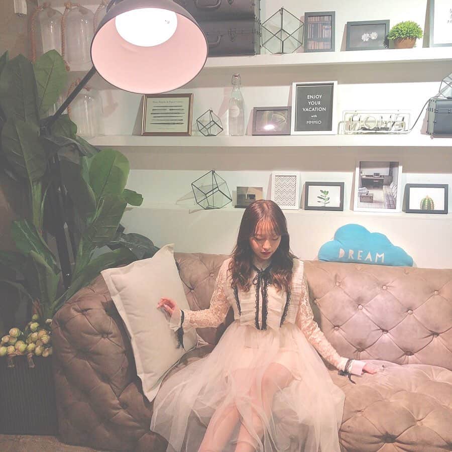 前川琳菜（りなち）さんのインスタグラム写真 - (前川琳菜（りなち）Instagram)「✩‧₊˚ . . ロフト付きのお家に引っ越したいって 昔からずっと思ってる🥺🏠💭 もちろん家具はピンクで揃えたい💞笑 . . #お部屋 #ロフト #女子部屋 #インテリア #room」1月14日 20時27分 - rina__maekawa