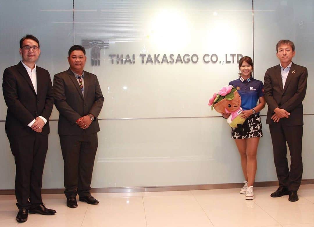 ポーナノン・ファトラムのインスタグラム：「ขอบพระคุณThai Takasago ผู้ใหญ่ใจดีที่เป็นกำลังใจและให้การสนับสนุนคะ🙏😁💕 #thaitakasago #thankyousomuch」
