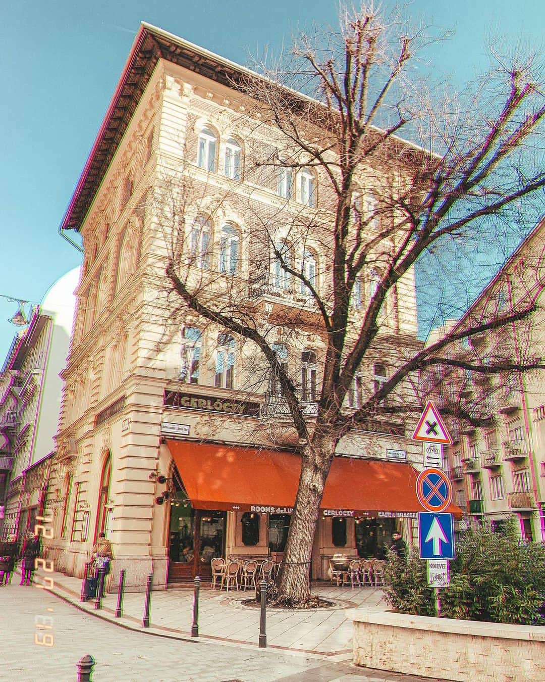 郭圈圈さんのインスタグラム写真 - (郭圈圈Instagram)「如果問我歐洲最喜歡的城市有哪些， #布達佩斯 絕對會在前三名♥️ 建築美、物價便宜、食物好吃😋 去了兩次都很喜歡🥰 大家喜歡那些歐洲國家或城市呢？ . . . .  #Lea_europe#leainbudapest#lea_hungary#budapest#europe#歐洲旅遊#布達佩斯自由行」1月14日 20時57分 - helloiamlea