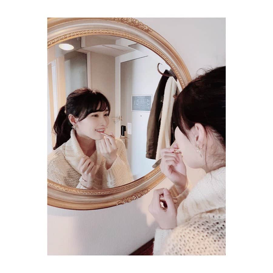 森田真以さんのインスタグラム写真 - (森田真以Instagram)「💄 ずーっと前髪長かったけど、 お正月に思い切って💇🏻‍♀️ . 3年ぶりくらいかな🌱 . . . #💇🏻‍♀️」1月14日 21時08分 - morita_mai