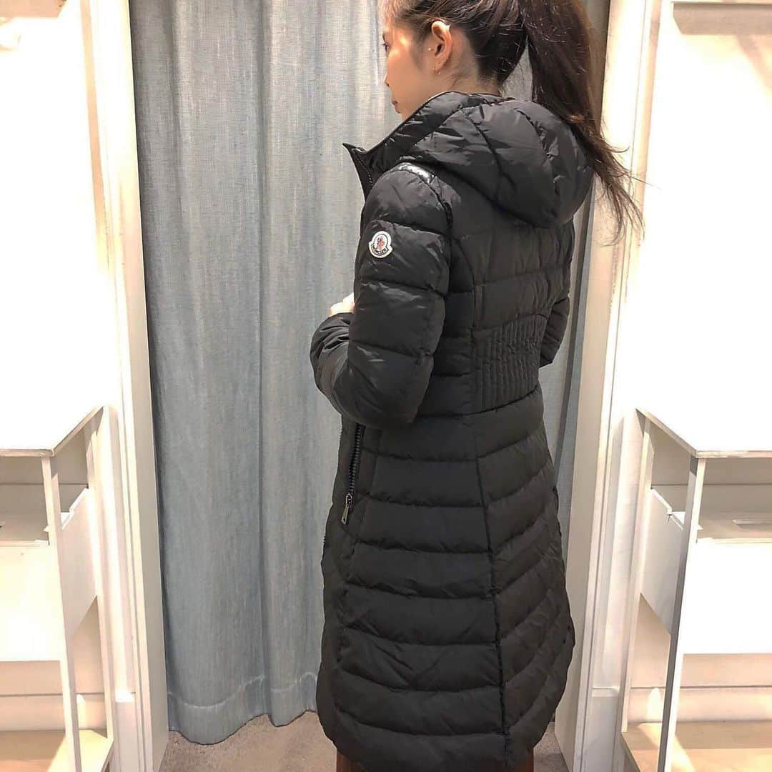 デミルクス ビームス 新宿さんのインスタグラム写真 - (デミルクス ビームス 新宿Instagram)「. MONCLER TALEV タイトフィットなシルエットが魅力のダウンコートは【ショップ限定商品】でのご案内です💞ぜひ店頭でご覧下さい❄️ . #demiluxebeams #BEAMS #19fw」1月14日 21時04分 - demiluxe_beams_shinjuku