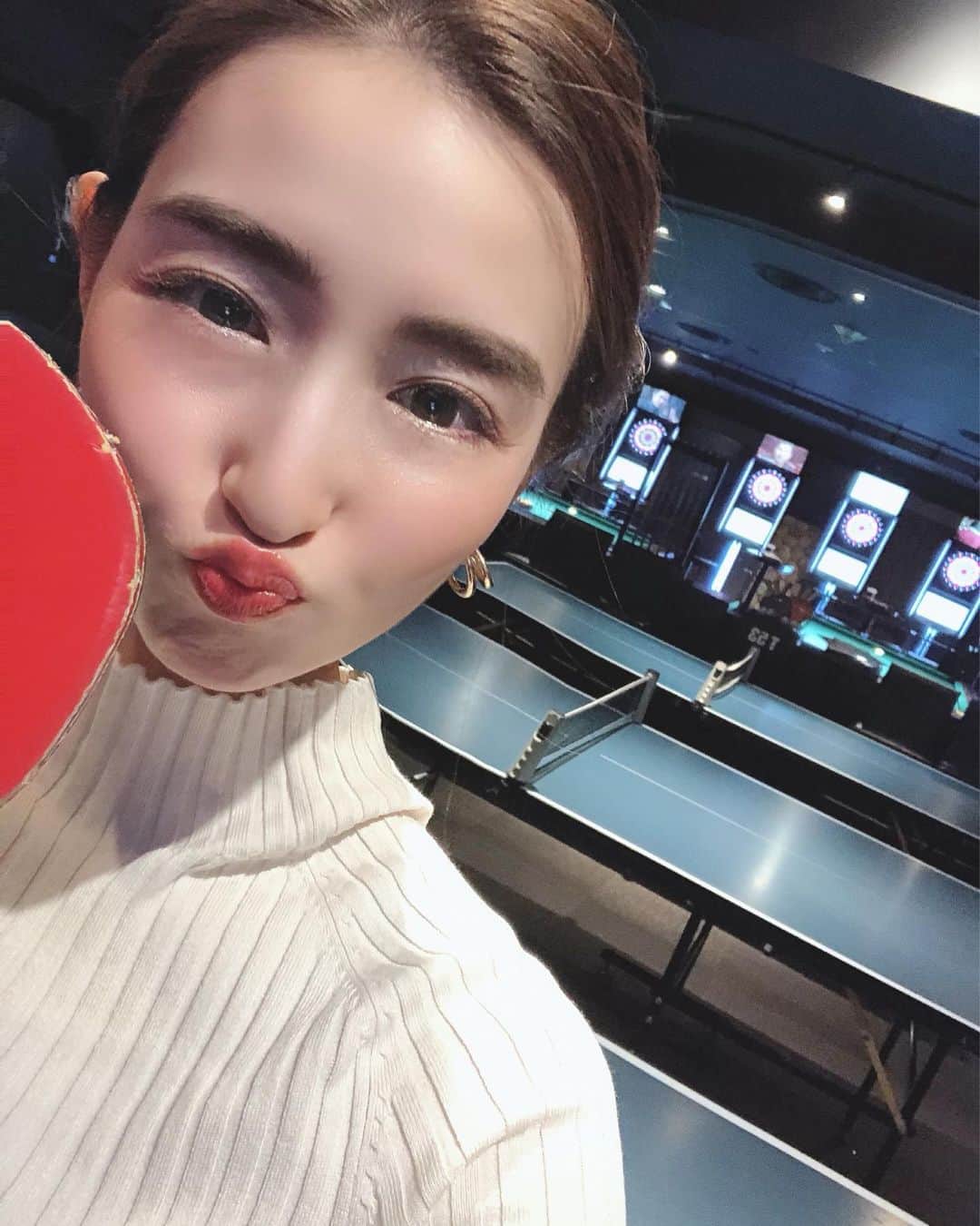 齊藤家澄さんのインスタグラム写真 - (齊藤家澄Instagram)「#卓球 #何年ぶり～☝️゛ #たのちぃ♡ #スマッシュ #きもちいい #😙😙😙🧡 #貸切かーゆーてーん！ #w」1月14日 21時10分 - kanchi_w