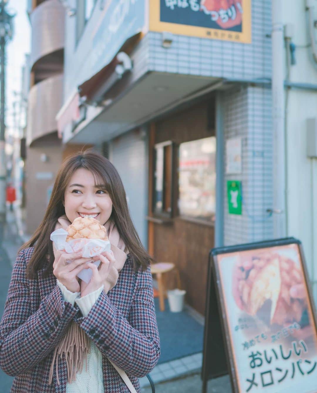 mikicoco00さんのインスタグラム写真 - (mikicoco00Instagram)「* *  楽しかった食べ歩き散歩.・🐾⛩📷 * * 可愛い「さくらみくじ🌸」 大吉ー♡ どやっ！てしてる所！笑 今年はもうおみくじ引かない😚 * * * #お散歩#都電#七社神社#夫婦円満  #御朱印巡り#神社#パワースポット  #さくらみくじ#大吉#メロンパン#パン  #パン好き#休日#camera#sony」1月14日 21時14分 - mikicoco00