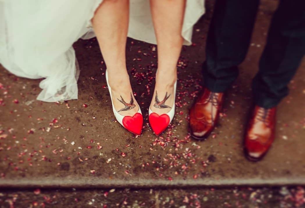 シャーロットオリンピアさんのインスタグラム写真 - (シャーロットオリンピアInstagram)「❤️ ❤️ ❤️ Bridal Shoes ❤️ ❤️ ❤️ photocredit: @whencharliemethannah」1月14日 22時19分 - charlotteolympia