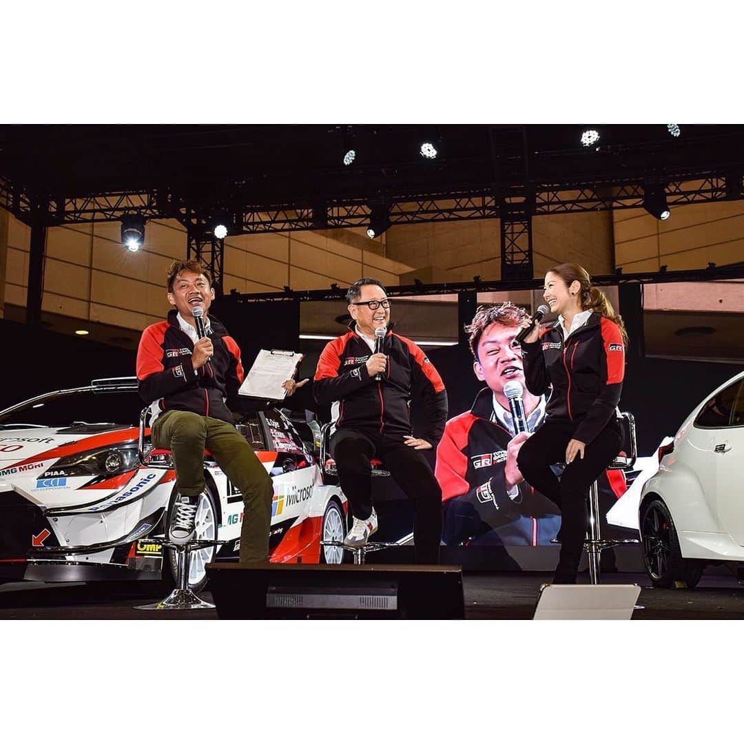 井澤エイミーのインスタグラム：「感謝の気持ちしかない(^^) 自分、もっともーーーっと頑張らなきゃ！！！ と、いい2020への滑り出しになりました♬  ありがとうございました！！！！ #tokyoautosalon #TGR #一生の宝物」