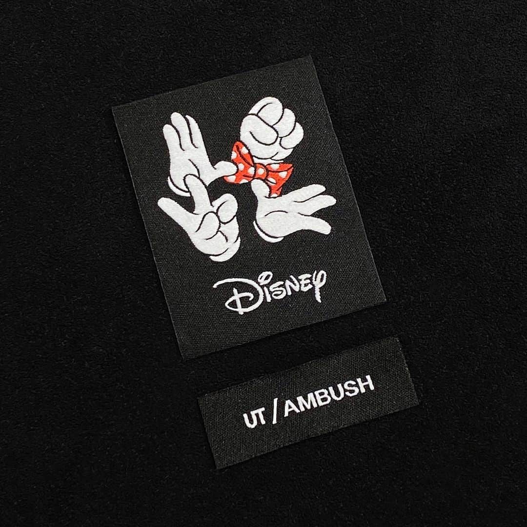 YOONさんのインスタグラム写真 - (YOONInstagram)「UNIQLO x Disney x AMBUSH®︎ UT capsule collection visuals❤️🤍🖤 Coming in late February. . Photo  @tylersphotos Styling @mr_carlos_nazario . #AMBUSH #uniqlo #uniqloUT #minniemouse #disney」1月14日 22時20分 - yoon_ambush
