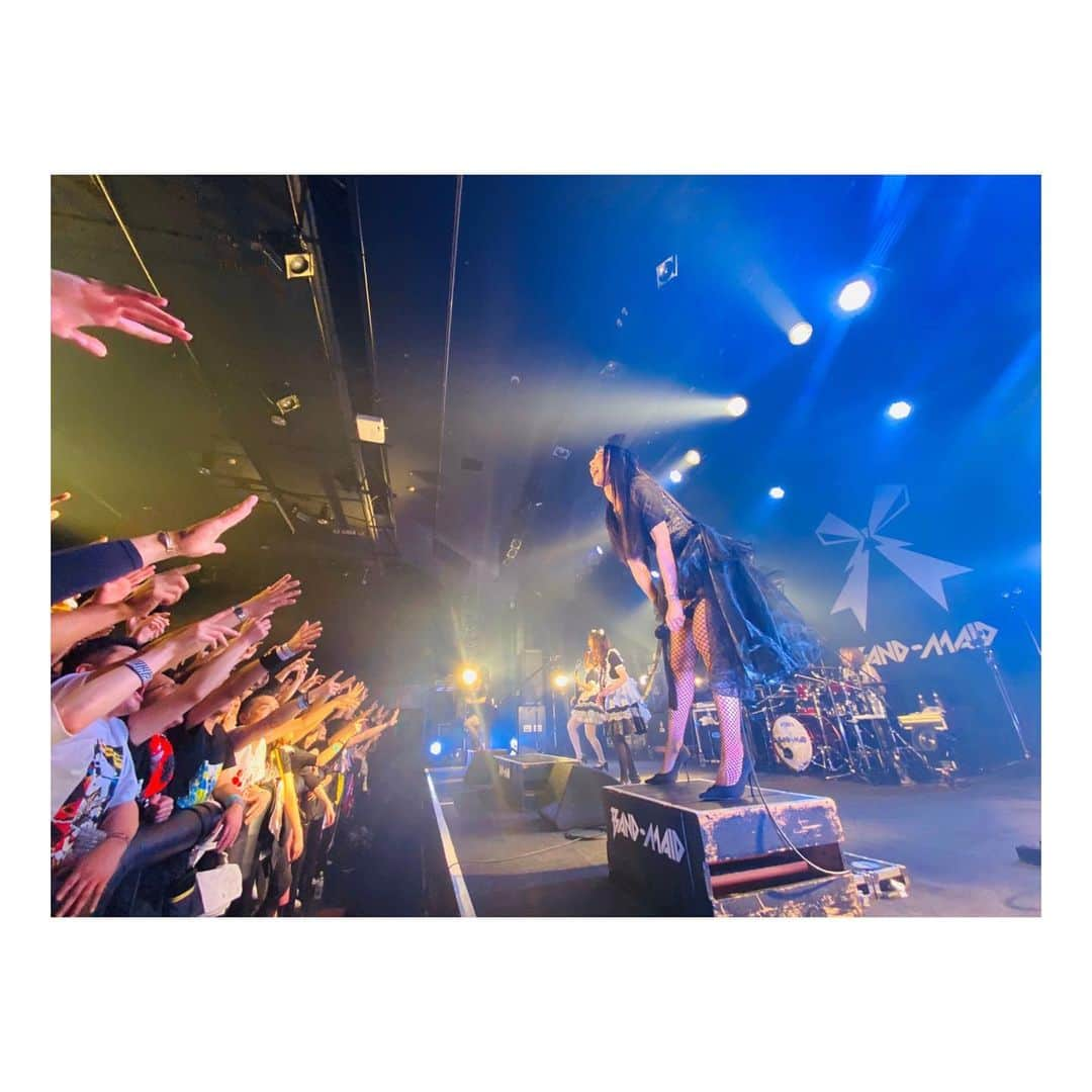 廣瀬茜さんのインスタグラム写真 - (廣瀬茜Instagram)「2020.1.10 BAND-MAID WORLD DOMINATION TOUR 2019-2020【激動】@名古屋DIAMOND HALL . 新年一発目のお給仕🌅ありがとうございました！！！！ . 最高のお給仕初め！！！！ 楽しかったー！！！気持ち良かったーーー！！！ . 2020年もいっぱい遊びましょう☺︎♪ . #bandmaid #激動」1月14日 22時52分 - akane_bandmaid