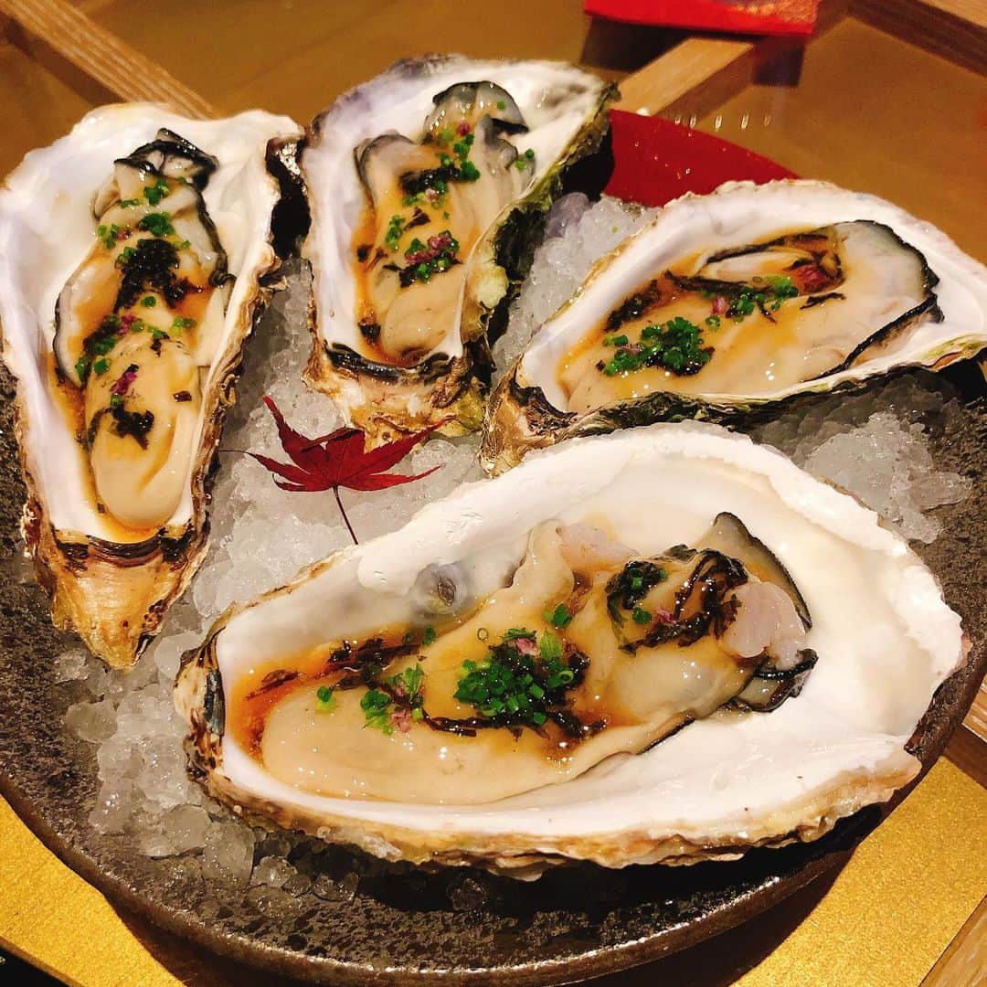 松藤あつこさんのインスタグラム写真 - (松藤あつこInstagram)「腸炎からほぼ復活！！！ あれ食べたい。  これ食べたい。  珍しく、体が甘いものも欲する…  美味しい牡蠣が食べたいよ〜😂 #Mizumi の牡蠣は最高でした✨  カラダは取り戻そうとするのである。  #wynnpalace  #楽しかった　#その後　#腸炎　#長かった　#原因は　#きっとあれ　#マカオのご飯は美味しいよ #日本で　#当たりました　#自業自得」1月14日 23時18分 - atsukomatsufuji