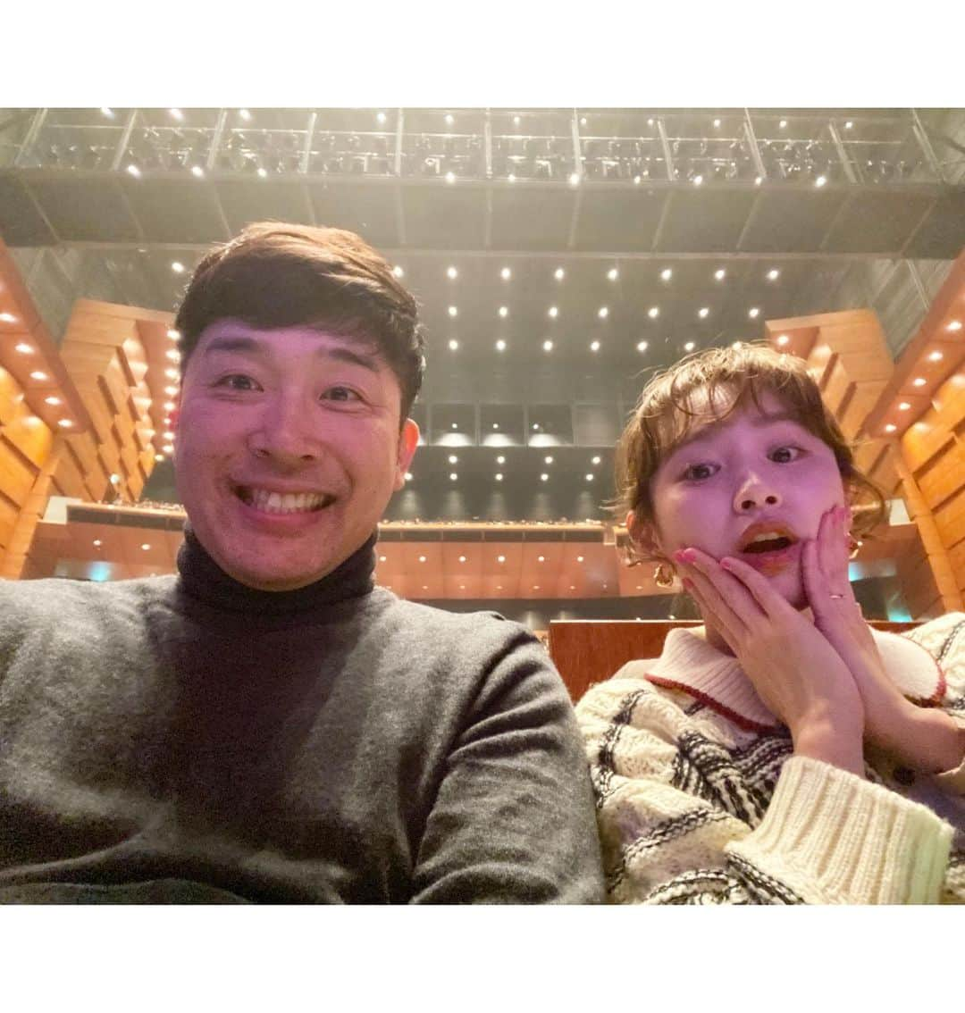 高橋愛さんのインスタグラム写真 - (高橋愛Instagram)「かっこよすぎた ㅤㅤㅤㅤㅤㅤㅤㅤㅤㅤㅤㅤㅤ ㅤㅤㅤㅤㅤㅤㅤㅤㅤㅤㅤㅤㅤ 柚香光ちゃんが 花組の トップスターさんに🥺❤️ ㅤㅤㅤㅤㅤㅤㅤㅤㅤㅤㅤㅤㅤ キラッキラだった カッコよすぎて辛い 花組さん いい！ って思った🥰 ㅤㅤㅤㅤㅤㅤㅤㅤㅤㅤㅤㅤㅤ 大劇場で観るのが もっともーーっと 楽しみになりました(^^) ㅤㅤㅤㅤㅤㅤㅤㅤㅤㅤㅤㅤㅤ ㅤㅤㅤㅤㅤㅤㅤㅤㅤㅤㅤㅤㅤ #宝塚 #danceolympia  #花組 #トップスター #柚香光 ちゃん #華優希 ちゃん #最強コンビ #キラキラしてた #最高でした #付き合ってくれた #あべさん #ありがとう！ #あべさんもノリノリ #それも嬉しかった！」1月14日 23時53分 - i_am_takahashi