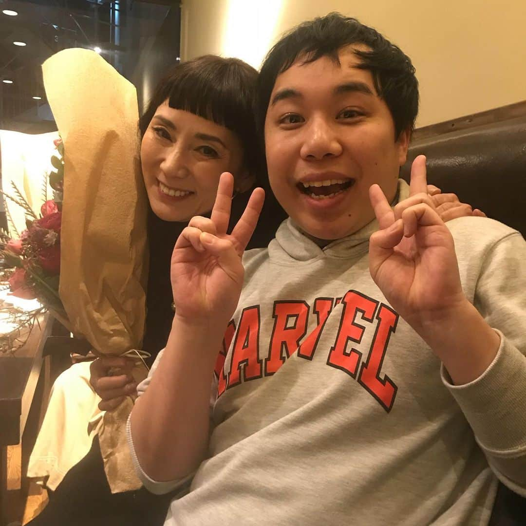 せいやさんのインスタグラム写真 - (せいやInstagram)「縁あって秋野陽子さんの誕生日お祝いさせてもらいました！おめでとうございます㊗️㊗️㊗️^_^」1月14日 23時58分 - seiya_shimofuri