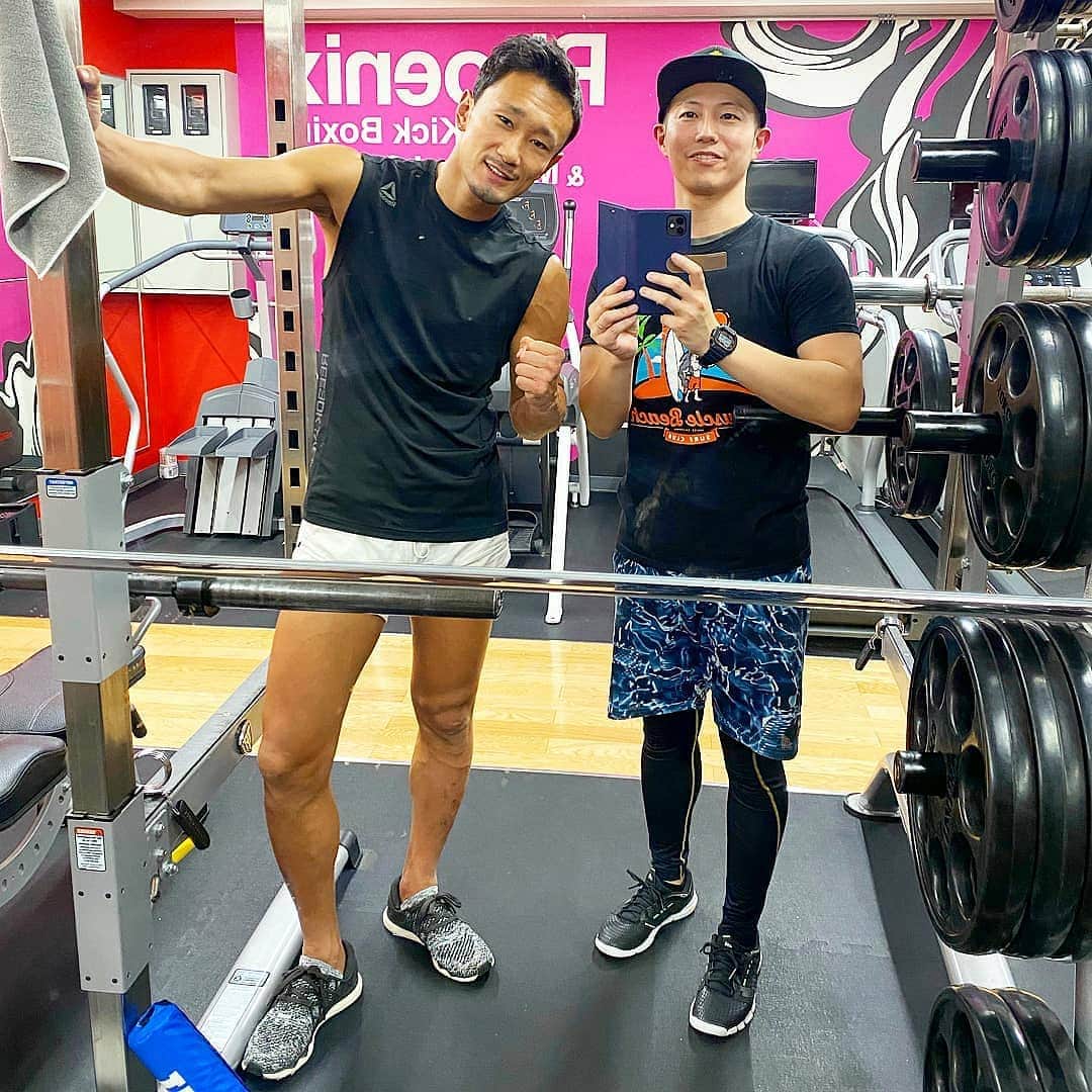 梅野源治のインスタグラム：「@kimsuke1222  いつも感謝です👊👍 #フィジカル #マッサージ #身体もいい感じ #training」