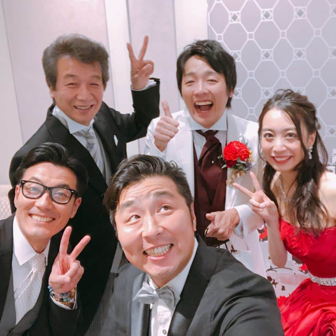 平井俊輔のインスタグラム：「おめでとう㊗️ #紘毅 #結婚式 最高の結婚式でした！ 末長々とお幸々せに‼️」