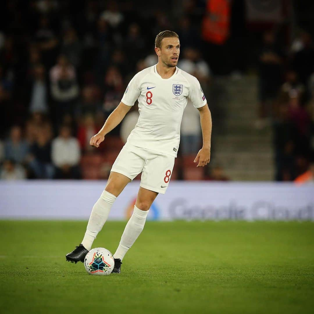 サッカー イングランド代表チームさんのインスタグラム写真 - (サッカー イングランド代表チームInstagram)「Introducing your 2019 @bt_uk England Men’s Player of the Year! 🙌」1月15日 2時00分 - england