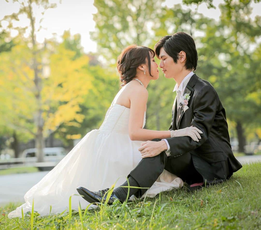 St.AQUA 東京の結婚式場 サンアクアチャペルさんのインスタグラム写真 - (St.AQUA 東京の結婚式場 サンアクアチャペルInstagram)「丸の内ロケーション . 大人気の前撮り撮影。 お二人きりで映画の中のような素敵な一枚を。 . . wedding date 2020.1.12 groom&bride T&S planner  Miku Yamaguchi photographer @iwamoto_yk . . . #サンアクア #サンアクアチャペル #d_wedding #海の近くのウエディング #2019年冬婚 #2020年春婚  #2020年夏婚 #2020年秋婚 #挙式とお食事会 #和装前撮り #少人数ウエディング #ファミリーウエディング #ウエディングブーケ #会場コーディネート #家族婚 #家族挙式 #マタニティウエディング #パパママ婚  #ブライダルフェア #ウエディングドレス #ドレス試着 #結婚式場探し #式場探し #式場見学  #プレ花嫁 #2人挙式  #船上ウエディング #結婚式準備 #竹芝 #日本中のプレ花嫁さんと繋がりたい」1月15日 13時36分 - staquatakeshiba