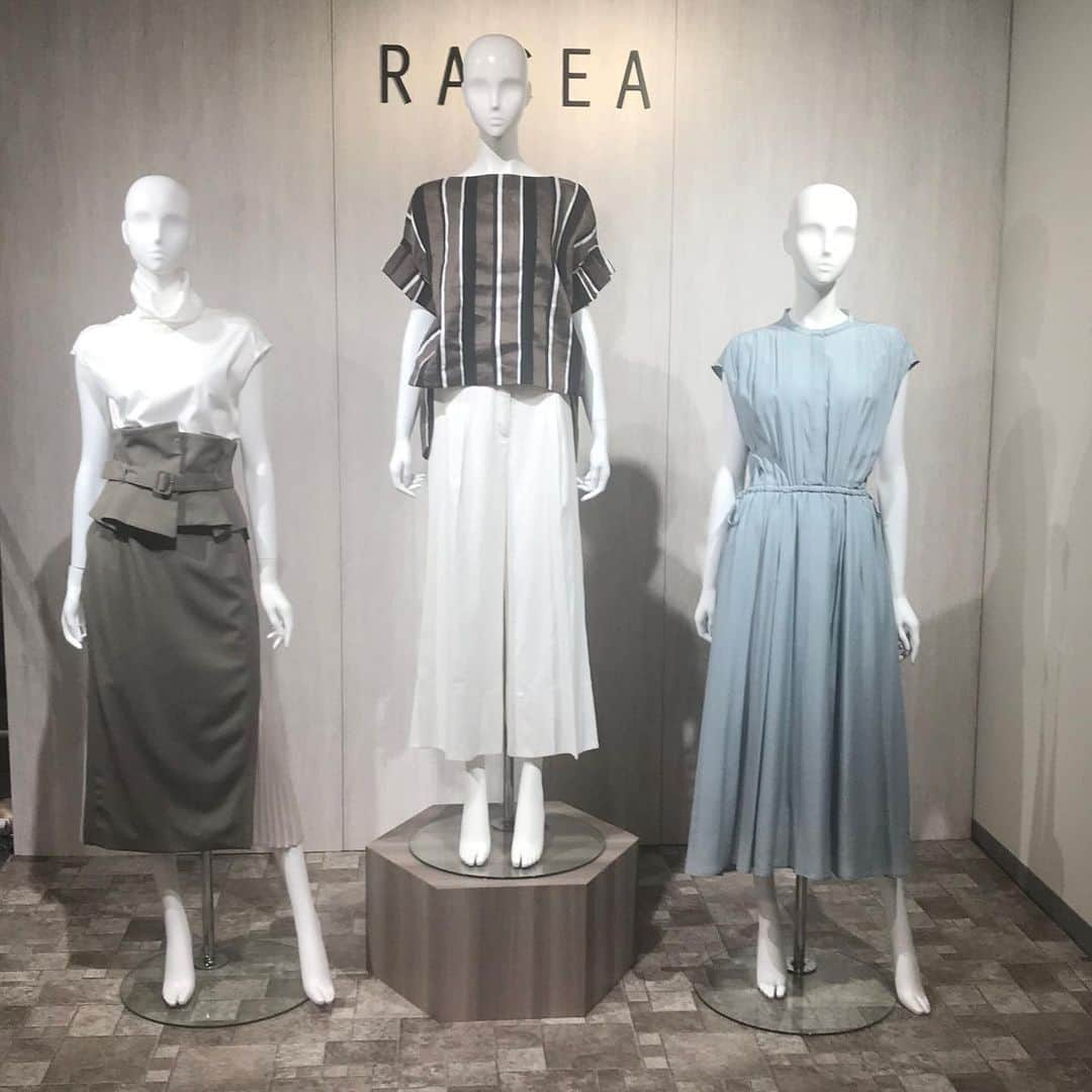 racea_officialさんのインスタグラム写真 - (racea_officialInstagram)「2020夏展示会 テーマは NATURAL RELAX STYLE  #RACEA#イベント#企画#20かわSS#Summer#販売#大阪#新作#大人コーデ#大人ファッション#お洒落さんと繋がりたい #高感度#高品質#モード#ファッション#春コーデ#instafashion #展示会 #ファッション」1月15日 13時34分 - racea_official