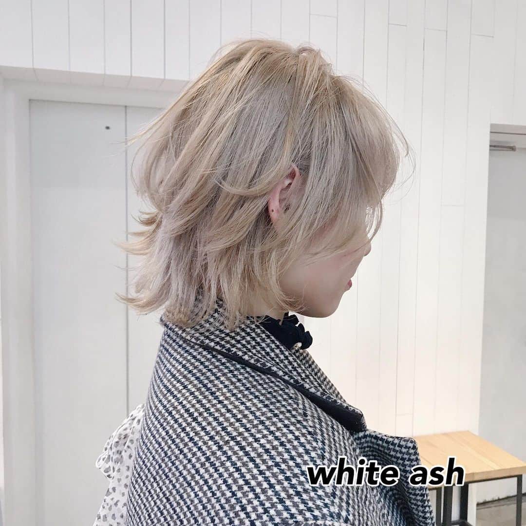 のインスタグラム：「ホワイトアッシュ ●ウエラ　コレストン @wella_creativecolor  @wellapro_japan . . @_9_9yuri  @album_hair  @nobuhair 担当プロデューサーNOBU ALBUM新宿NEＷ OPEN★ NET予約は、プロフィールのURLから^ ^ 東京都新宿区新宿３-28-11 市嶋第三ビル4F  #ミディアム #ミディアムヘア #美容室 #ヘアスタイル #ヘア #ヘアセット #カット #切りっぱなし #カラー #ヘアカラー #ヘアアレンジ #前髪 #オン眉 #ショートバング #シンプル #外国人風 #イメチェン #トレンド #美容師 #髮型 #髮型師 #剪髮 #中長髮#ตัดผม#ผม#헤어 #컷#hair #haircut」