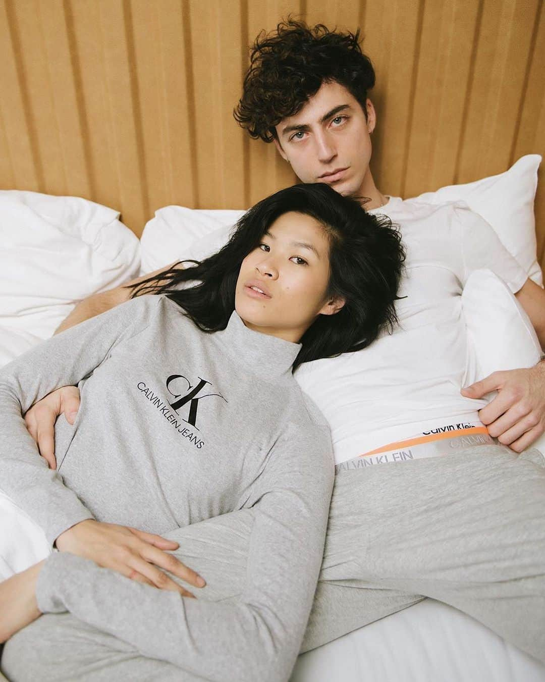 Calvin Kleinさんのインスタグラム写真 - (Calvin KleinInstagram)「Laying low 〰️ @alexanderdroth and @justinemaebiticon are cozy and coordinated in #CALVINKLEINUNDERWEAR. ⠀⠀⠀⠀⠀⠀⠀⠀⠀⠀⠀⠀⠀⠀⠀⠀⠀⠀⠀⠀ What's your go-to lounge look? Show us ⤵️ #MYCALVINS ⠀⠀⠀⠀⠀⠀⠀⠀⠀⠀⠀⠀⠀⠀⠀⠀⠀⠀⠀⠀ 📸: @griff ⠀⠀⠀⠀⠀⠀⠀⠀⠀⠀⠀⠀⠀⠀⠀⠀⠀⠀⠀⠀ ⠀⠀⠀⠀⠀⠀⠀⠀⠀⠀⠀⠀⠀⠀⠀⠀⠀⠀⠀⠀ Tap to shop:  Monogram Logo Long Sleeve [US - similar style]  Neon Joggers [GLOBAL]」1月15日 7時39分 - calvinklein