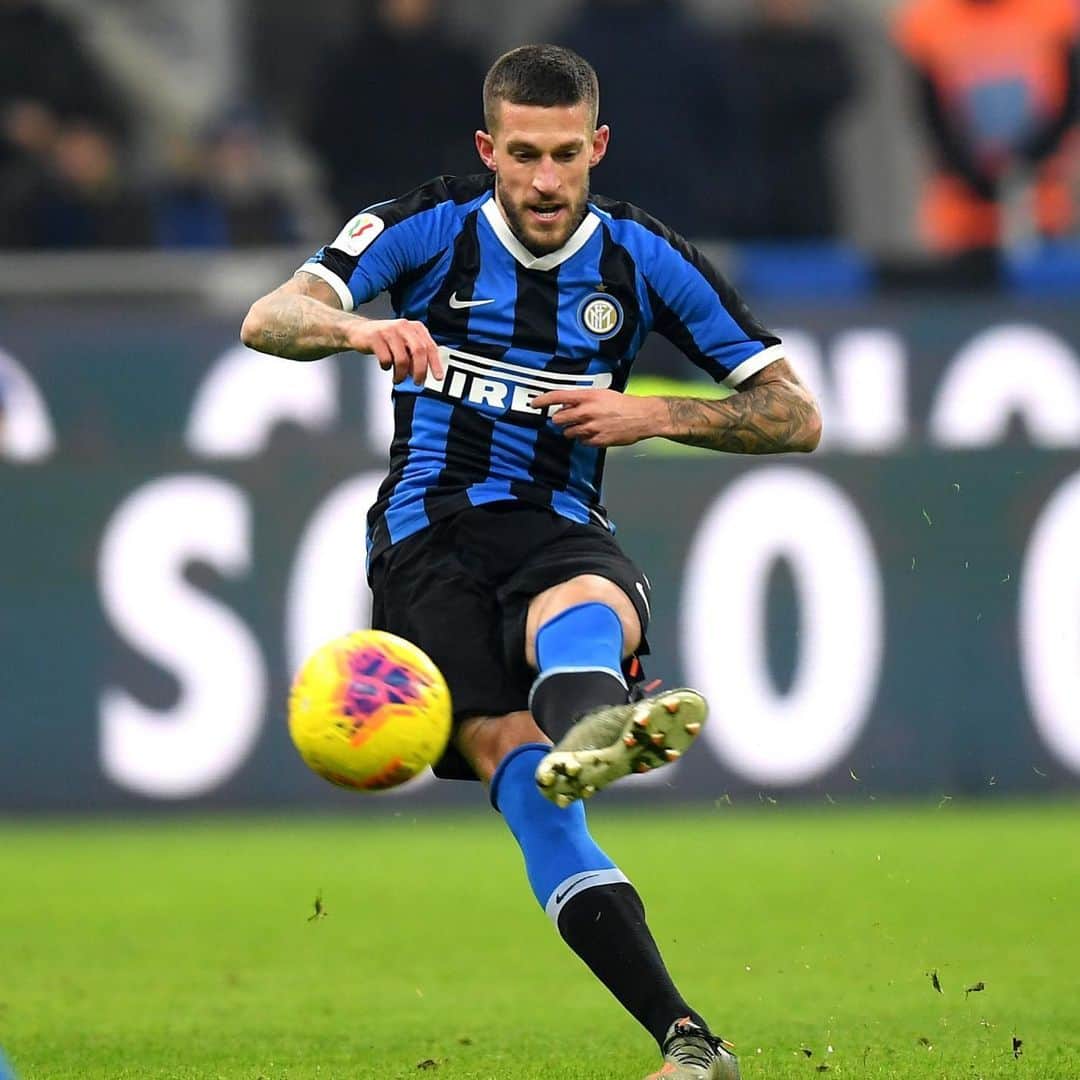 クリスティアーノ・ビラーギのインスタグラム：「Qualificazione ai quarti di finale di Coppa Italia: obiettivo centrato 🏆✅🖤💙 #inter #amala」