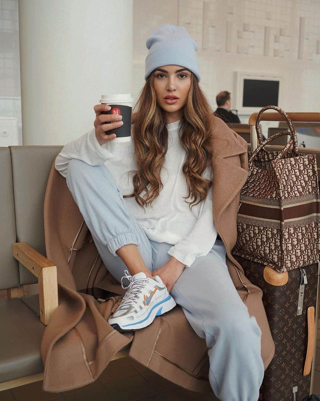 Angel™さんのインスタグラム写真 - (Angel™Instagram)「OOTD. Which outfit would you add to your shopping list? Credit @negin_mirsalehi #americanstyle #winterfashion #winteroutfits #onlineshopping #style #fashion #ootd ❤️ #asaqueen」1月15日 9時52分 - americanstyle