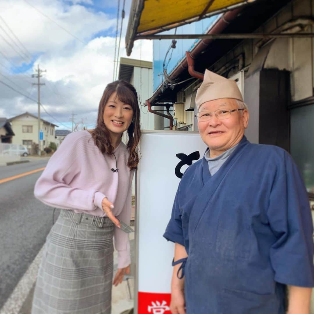 小宮山瑞季さんのインスタグラム写真 - (小宮山瑞季Instagram)「須坂市で30年以上愛され続けるとら食堂🐯💗 ボリューム満点の定食で、 お腹いっぱい(((o(*ﾟ▽ﾟ*)o))) 店員さんの笑顔と、美味しいご飯で 元気になりました🌷 瑞季さんまたきてね～と送り出して頂いて、 絶対絶対またいきます！！！ 今週の土曜はこれダネッ！でご紹介しますので、お楽しみに～🙆‍♂️⭕ ・ #須坂市 #定食 #ボリューム満点 #ニンニクがっつり #30年以上愛される #タレも自家製 #看板の文字 #隠れちゃってる #笑 #これもまた味 #店員さんの笑顔 #アットホーム #1回食べたら #忘れられない味 #焼肉定食 #もつ煮込み定食 #suzaka #nagano #Japan #土曜はこれダネッ #長野放送 #アナウンサー #小宮山瑞季 #今日のこみぃ」1月15日 10時29分 - komiyama_mizuki