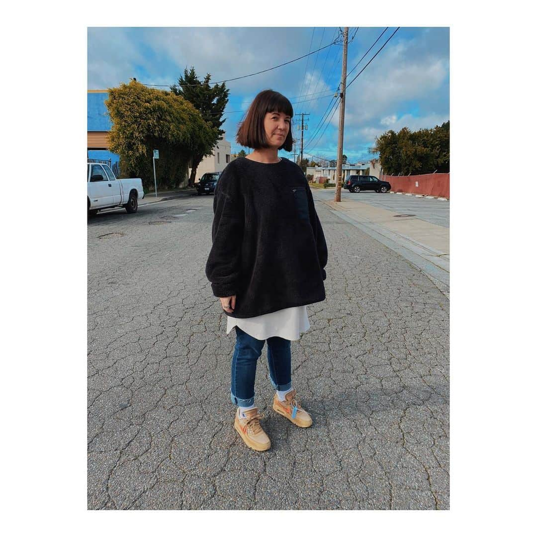 Melissa Santiagoさんのインスタグラム写真 - (Melissa SantiagoInstagram)「Fleece count: can’t keep up #WideCasual #Fleece #uniqloxengineeredgarments #offwhitenike」1月15日 11時28分 - shortformelissa