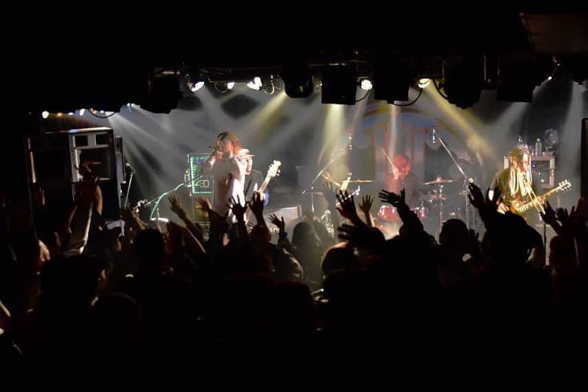 ナオミチさんのインスタグラム写真 - (ナオミチInstagram)「山嵐 極上音楽集 TOUR @名古屋  山嵐にツアー呼んでもらえてMixture Bandとして本当に光栄です。 ライブもブチ上がりました！！ 山嵐大好きです‼️ Mixture最強‼️」1月15日 11時56分 - naomichi_kom_rideme
