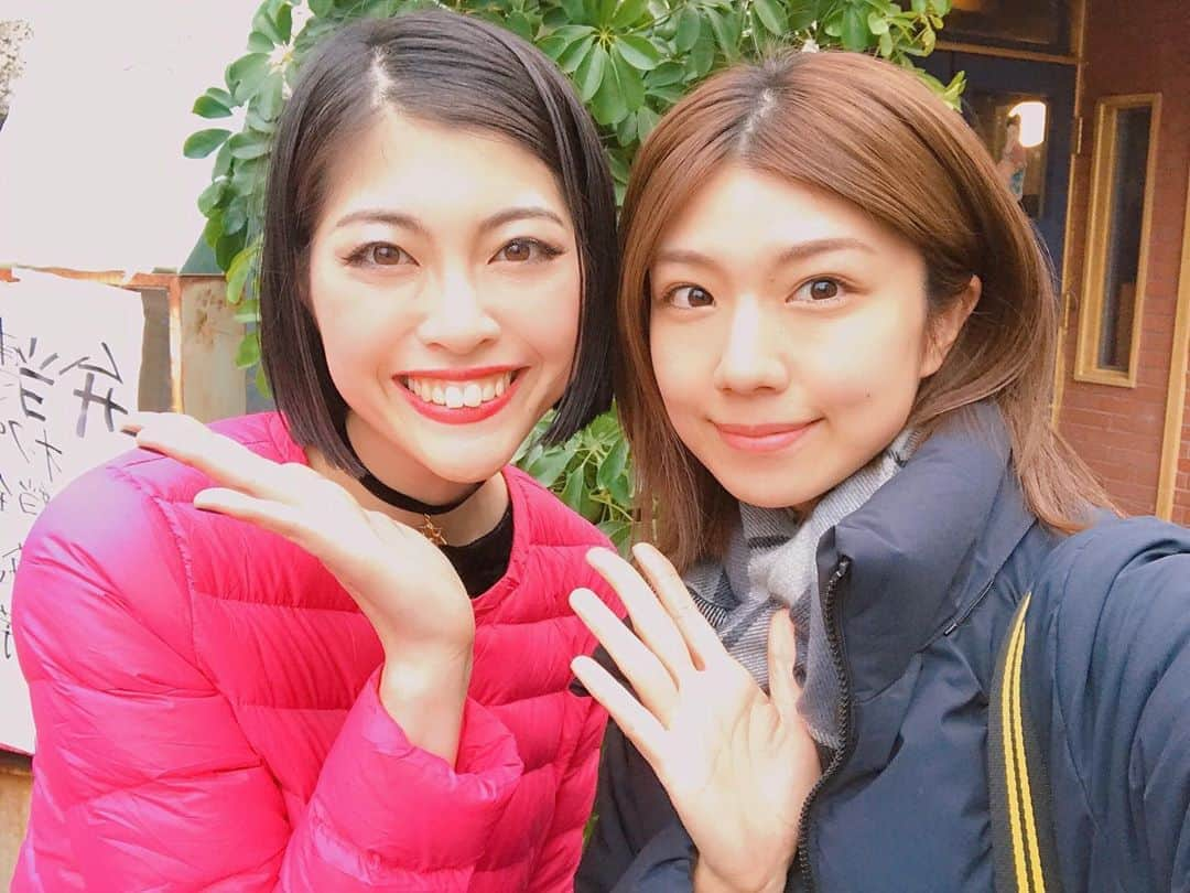 藤木由貴さんのインスタグラム写真 - (藤木由貴Instagram)「初ミュージカルお疲れ様✨ 本当綺麗だった！ステージ上で輝いてて、人って挑戦する姿や一心に何かをやる姿が輝くんだなって思わせてくれる舞台でした。いつもありがとう @izumi_sano 💓 . #ミュージカル #舞台 #show #berlin #musical #dance #歌 #歴史 #観劇 #役者 #女優 #佐野いずみ #藤木由貴」1月15日 11時57分 - yuki.grm