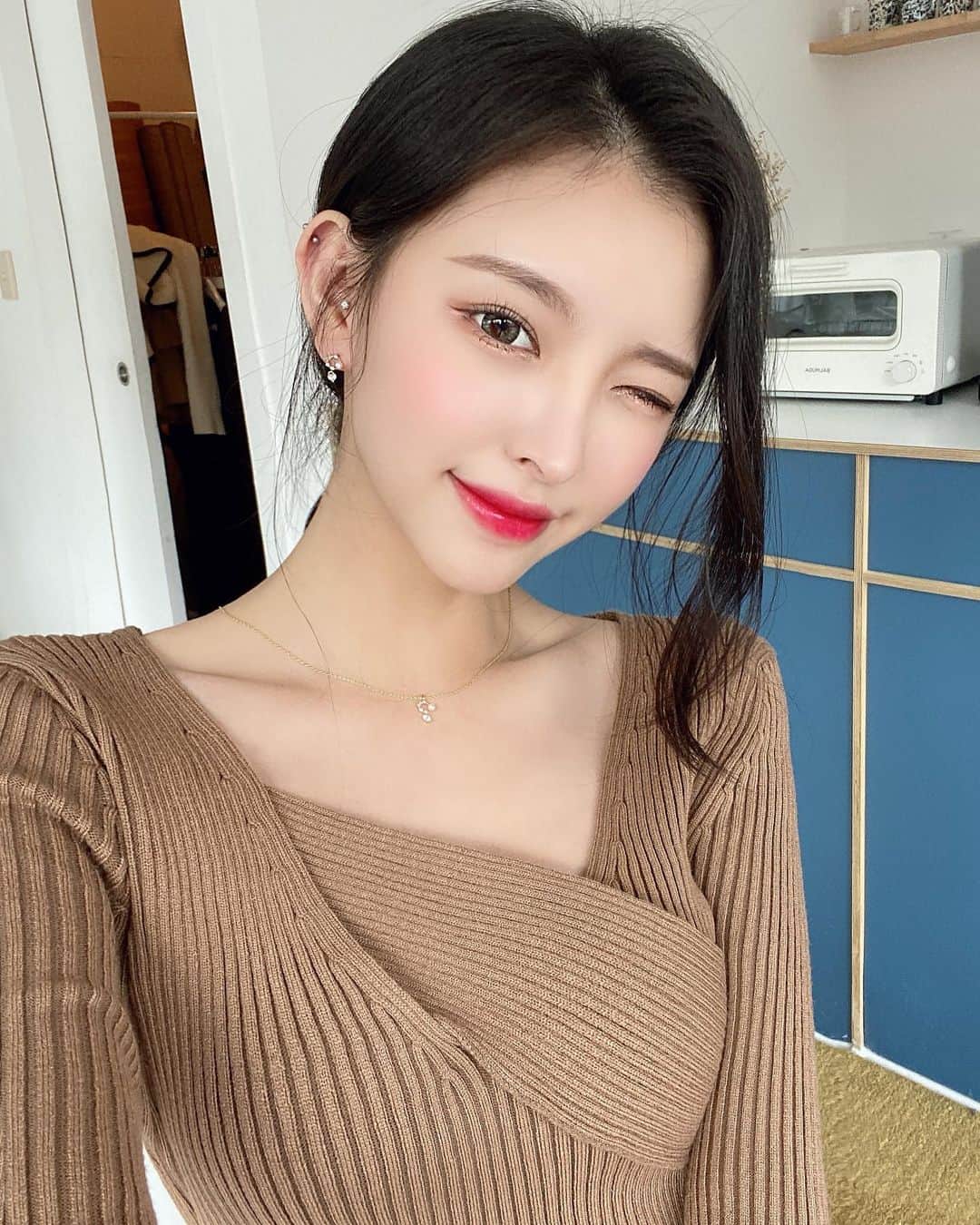 Chuuのインスタグラム：「츄멤님들 점심 맛있게 드세효💓#chuuseoul」